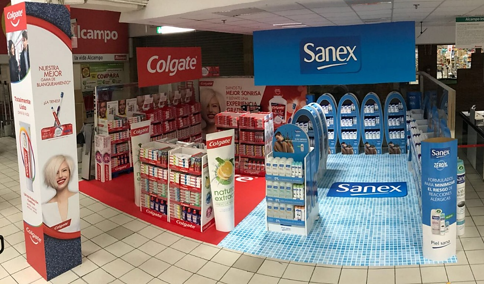 mobiliario-retail-a-medida