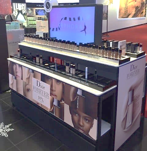 mobiliario-retail-a-medida