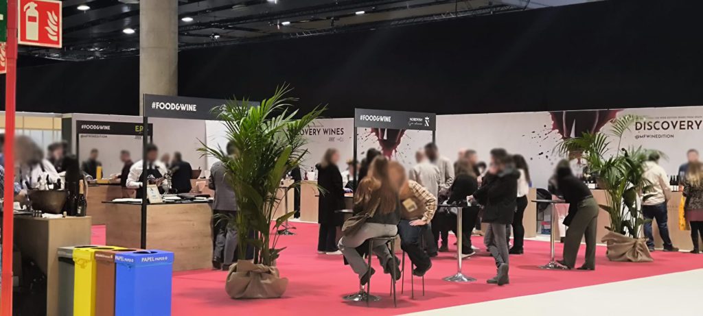 plv-madera-stand-madrid-fusion-vista-conjunto