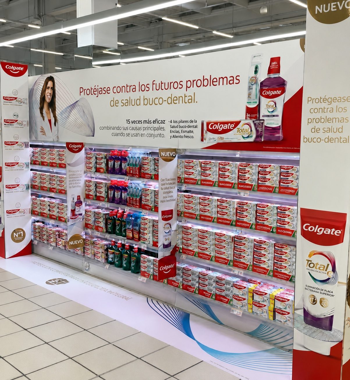 PLV y decoración de lineal para Colgate en punto de venta