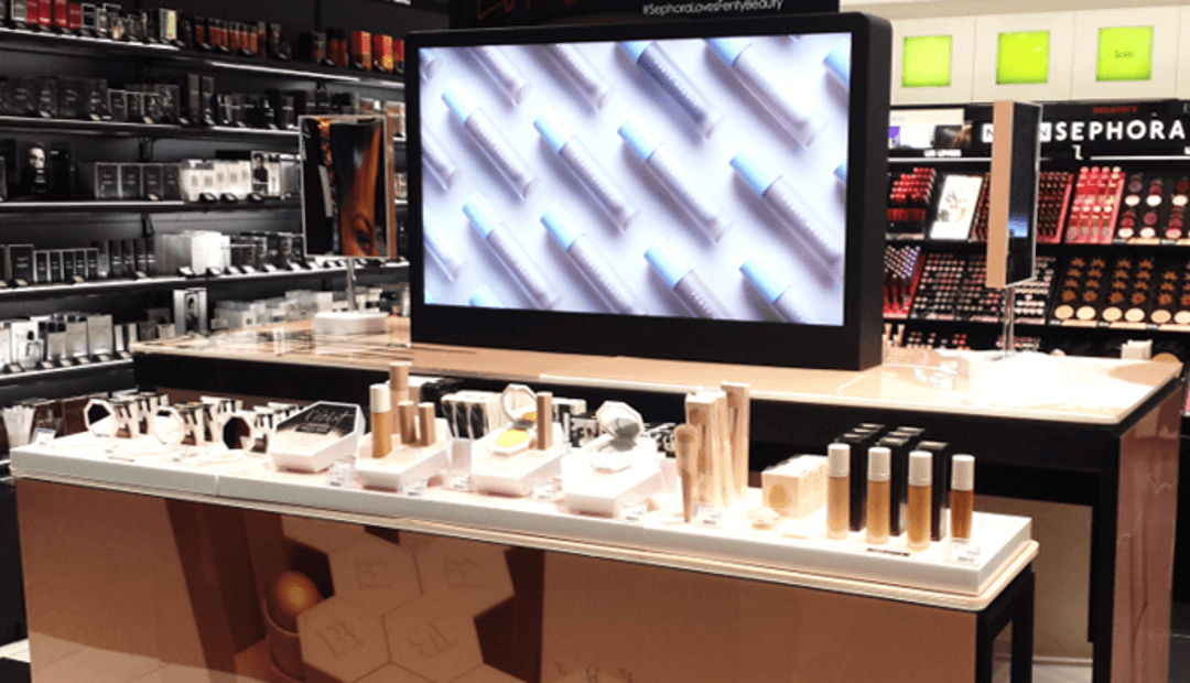 PLV para cosméticos: un merchandising de seducción eficaz