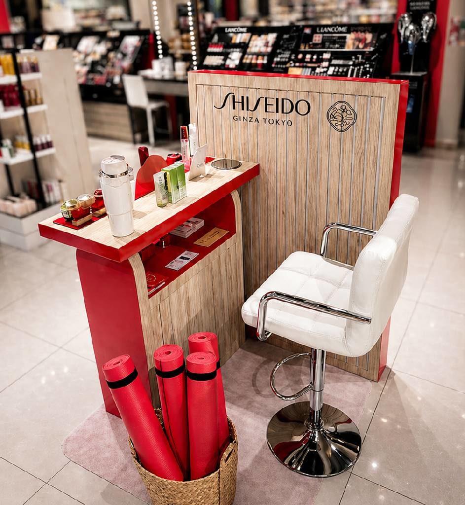 Podio cosmético para Shiseido: una experiencia de bienestar en el punto de venta
