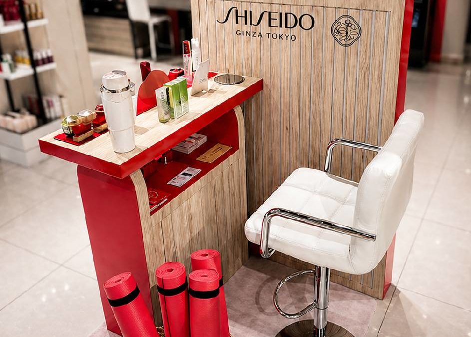 Podio cosmético para Shiseido: una experiencia de bienestar en el punto de venta